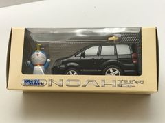 ドラえもん付　NOAH　プルバックミニカー
