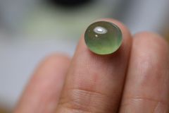 RS10-170 極上品 高氷種 宝石質 黄緑色 ミャンマー産 天然 A貨 本翡翠  