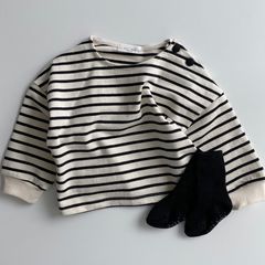 【新品】トップス　長袖　Tシャツ　男女　ボーダー　黒　子供　100