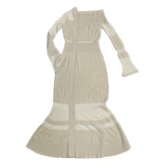 YOKOCHAN（ヨーコチャン） Flared sleeve Back Box Pleats Dress