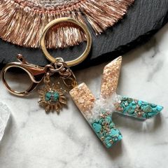 Sea gem☆レジンイニシャルキーホルダー　K