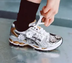 2025年最新】CecilieBahnsen asicsの人気アイテム - メルカリ