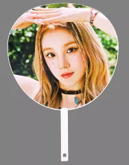 (G)I-DLE gidle ウギ ワルツ I am FREE-TY うちわ G)I-DLE gidle ウギ ワルツ I am FREE-TY うちわ - メルカリ