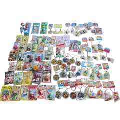 ご当地 キャラクター グッズ 大量 88点 まとめ商品 キューピー ワンピース カピバラさん ふなっしー 妖怪ウォッチ 根付け キーホルダーなど 1.10kg
