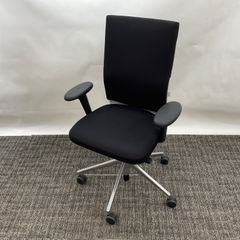 スワンチェア ブラックFritz Hansen アルネヤコブセン 北欧 - メルカリ