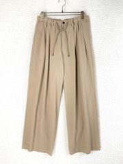 未使用 1PIU1UGUALE3 GOLF 3 ブラウン アームロゴモックネック