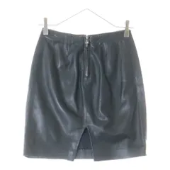 Chrome Hearts ブラックレザーミニスカート セクシーにもモードにも決まる CHROME HEARTS のクロスパッチ