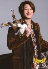 【中古】生写真(ジャニーズ) Hey! Say! JUMP/高木雄也/上半身・衣装茶色・体右向き・笑顔・背景グレー/「Hey! Say! JUMP LIVE TOUR 2019-2020 PARADE」複数の肖像画(オリジナルフォト)