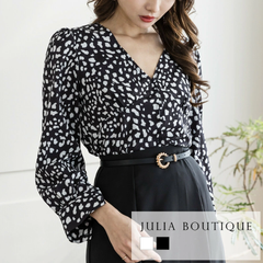 JULIA BOUTIQUE（ジュリアブティック） ダルメシアン柄ショート丈ブラウス・トップス