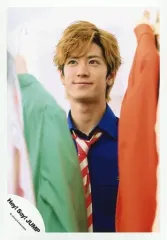 【中古】生写真(ジャニーズ) Hey! Say! JUMP/中島裕翔/バストアップ・衣装青・目線左・口閉じ/「ウィークエンダー/明日へのYELL」PV＆ジャケ写撮影オフショット/公式生写真