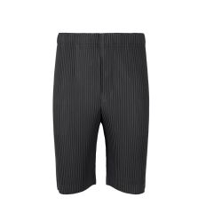 HOMME PLISSE ISSEY MIYAKE ショーツ MONTHLY COLOR MAY - メルカリ