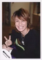 【中古】生写真(ジャニーズ) 関ジャニ∞/安田章大/黒ロングT・右手ピース/公式生写真