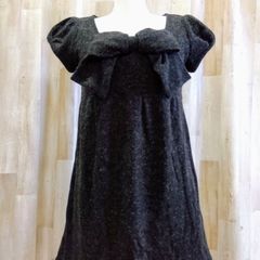 FST ウール混黒ワンピ♡ シフォン重ね着風 ガーリーリボンチャーム 短袖 Sサイズ 日本製