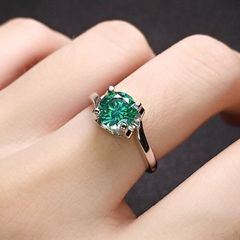 Fサイズ 高級感溢れる重工 合成エメラルド czダイヤモンド 指輪 Fサイズ 高級感溢れる重工 合成エメラルド czダイヤモンド 指輪