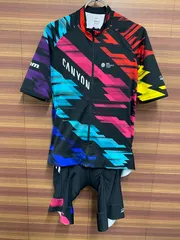 2024年最新】rapha コア ビブショーツの人気アイテム - メルカリ