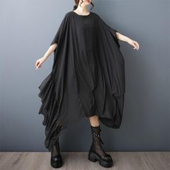 モード系  超ゆったり　個性派  ワンピース  黒スタイル 大きいサイズ レディース 春夏  ニューデザイン  新品 半袖　変形裾