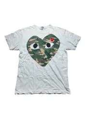 コムデギャルソンオム 迷彩 切り替え Tシャツ 白 カモ COMME des GARCONSのフリマアイテム一覧