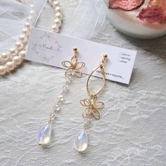 クリアガラスカット×ワイヤーフラワー ピアス/イヤリング