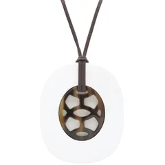 HERMES バッファローホーンラッカーネックレスペンダントドバイ空港
