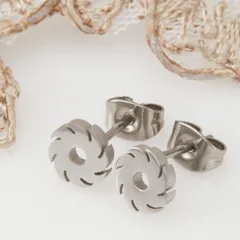 ピアス レディース メンズ サージカルステンレス316L製 歯車 風車 ラウンド シルバー お肌に優しい 金属アレルギー対応 クール ユニーク 個性的 上品 かわいい 大人可愛い パーティー 誕生日 記念日 プレゼント ギフト