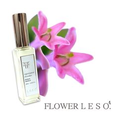 本物の花の香り【 ハニーサックル 】< フラワー レソット > アロマ スプレー 20ml スイカズラ フローラル フレグランス 香水 枕 カバー 国産 消臭 除菌 寝具 バラ ベッド 睡眠 おやすみ ルーム leso. ガーデン 誕生日 父 母 デー ギフト