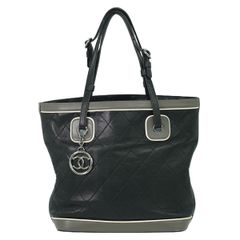 本物 シャネル CHANEL ココマーク チャーム マトラッセ トートバッグ ハンドバッグ ラムスキン レザー ブラック グレー Matelasse バッグ 中古 【フォロー割】