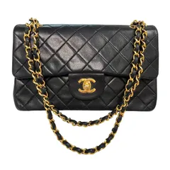【美品】シャネル CHANEL 長財布　ブラック　Vステッチ　マトラッセ シャネルVステッチ ファスナー長財布 黒 ゴールド金具