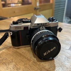 【美品】Nikon 機械式 一眼レフ FM10