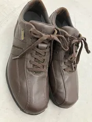 アシックス　防水レザースニーカー