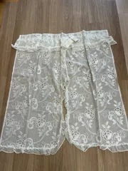 【在庫処分品】カーテン　レースカーテン　カフェカーテン　小窓の目隠し　タッセル付き　昭和レトロ　当時物　90X105㎝　ポリエステル100％　日本製