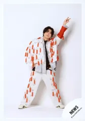 【中古】生写真(STARTO) NEWS/加藤シゲアキ/全身/NEWS オリジナルフォト2025/公式生写真