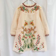 新品 未使用 タグ付き Starivy ワンピース チュニック S アイボリー ベージュ 刺繍 花柄 ボタニカル柄 シアー 透け感 ミニ丈 ひざ丈 体型カバー おしゃれ