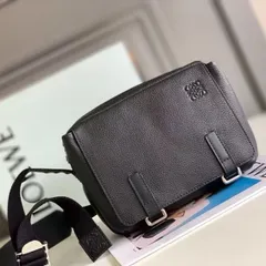 2024年最新】ロエベ loewe メッセンジャーバッグの人気アイテム - メルカリ