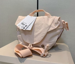 【全新品】lululemon 2024 ルルレモン Curved Crossbody ボディバッグ ショルダーバッグ 3L 男女兼用 軽量 収納 運動