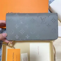 大人気☆☆さいふ☆長財布 小銭入れ 名刺入れ ルイヴィトン9[本日特価|新品未使用品]