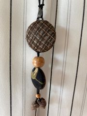 ネックレス　ハンドメイド　布製　中古品