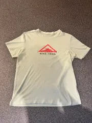 Nike(ナイキ） トレイル Tシャツ