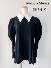 美品 オーディアミューズ 付け襟付プルオーバー 花柄モチーフ ブラック 