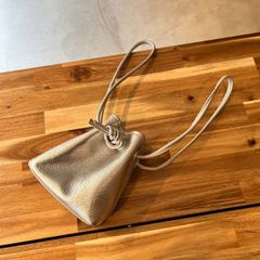 VASIC ヴァシック　BOND MINIMINI 　ボンド　ミニミニ　 シルバー 巾着　バッグ　レザー