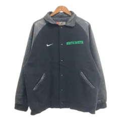 Nike ストライプ付き ブラック スタジャン XXL