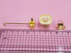 雛人形の三人官女用の小道具部品のみ　新品