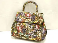 LUMYはしもと　【入手困難】 ビーズバッグ 美品】Lumy ルミー はしもと ビーズ バッグ クラッチ 皇室御用達