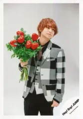 【中古】生写真(ジャニーズ) Hey! Say! JUMP/伊野尾慧/膝上・衣装白黒グレー・右手野菜・顔右向き/「Hey!?Say! JUMP?LIVE?TOUR?SENSE?or LOVE」グッズオフショット/公式生写真