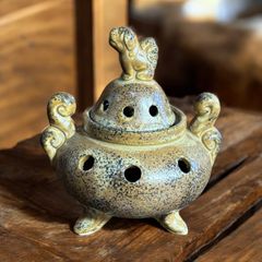 新品☆陶器 カタツムリ 青磁 ランタン オブジェ アロマランプ 蝸牛
