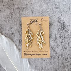 13【SALE】バイカラービーズタッセルピアス［サージカルステンレス］※イヤリング変更可能