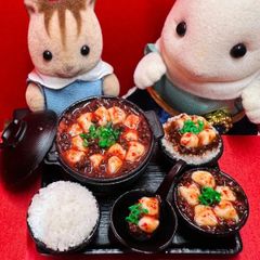 556 麻婆豆腐セット⭐️ミニチュアフード　ドールハウス　リカちゃん　シルバニア　バービー　ねんどろいど　ブライス　フィギュア　オビツ　ミニチュア　フェイクフード