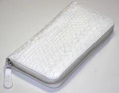 《送料無料＆税込価格》《新品未使用》《数量限定》《特別価格》本パイソンレザー！ダイヤ型！大判ウロコ模様！金運上昇モデル！ホワイトマット加工！男女兼用！ラウンドファスナーロングウォレット　1671P　ホワイト