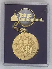東京ディズニーランド メダルキーホルダー 18ｔｈ ANNIVERSARY