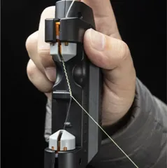 ☆新品☆電池式電動ノッター　PEラインとリーダーの結束をカンタンに　乾電池駆動で充電不要　安心のメルカリ便発送