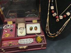 実家 家財整頓品 アクセサリーまとめ売り 指輪 ブローチ
